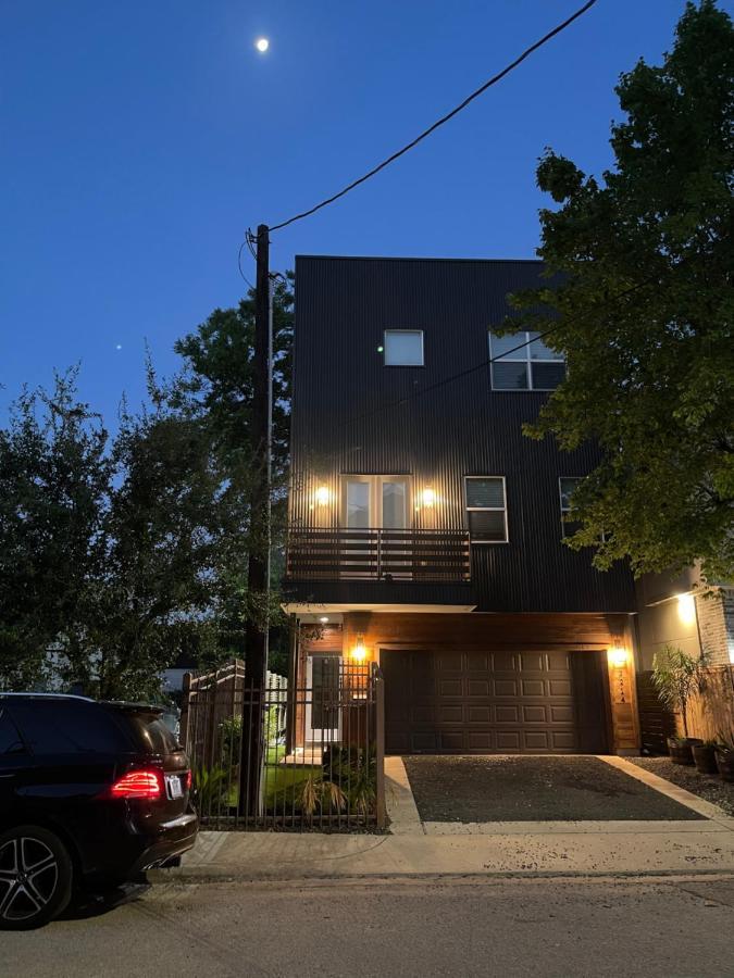 N-E-G Skai Midtown Of Houston Villa Luaran gambar