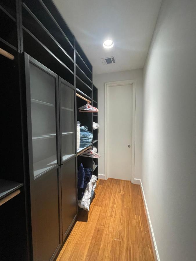N-E-G Skai Midtown Of Houston Villa Luaran gambar
