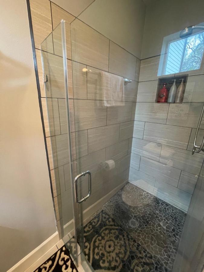N-E-G Skai Midtown Of Houston Villa Luaran gambar